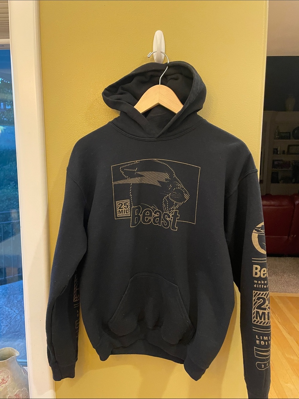 EUC Unisex Mr Beast Limited Edition Graphic Pullover Hoodie